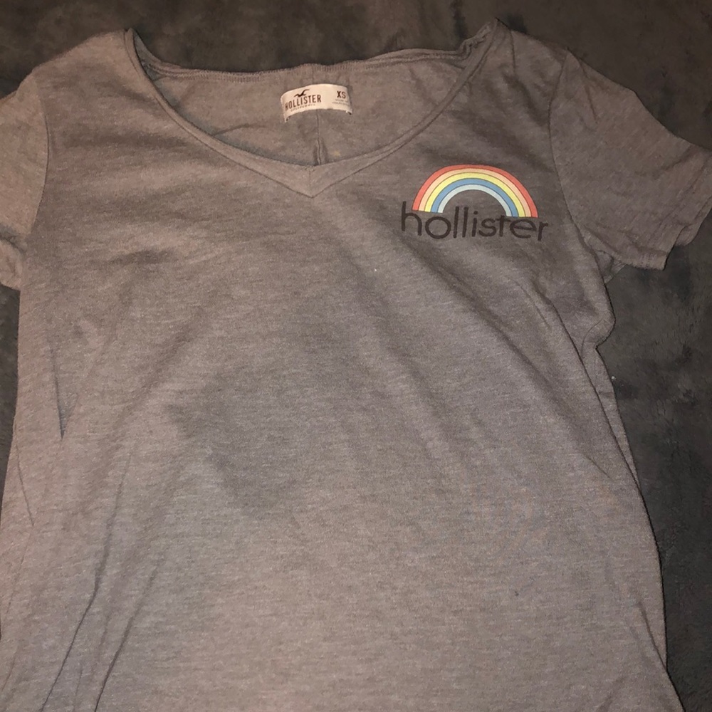 hollister tshirt